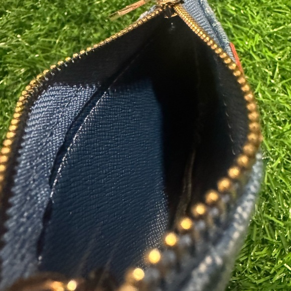 Louis Vuitton Denim Monogram Key Holder - Picture 3 of 3
